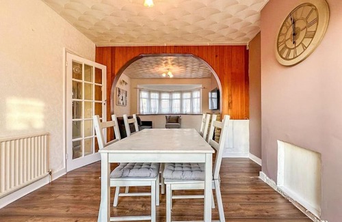 St. Michael's House | 3 Bed House Near Abbey Wood Station and Welling