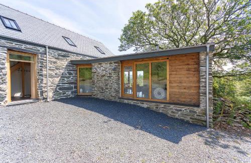 Aberdovey House | 3 Bed in Aberdovey DY033