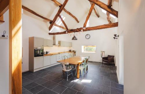 Aberdovey House | 3 Bed in Aberdovey DY033