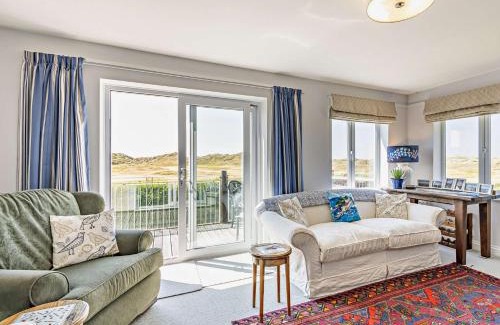 Aberdovey House | 3 Bed in Aberdovey DY036