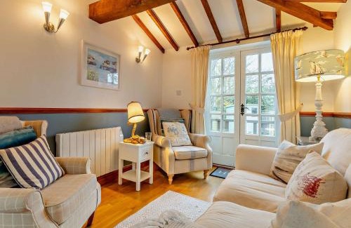 Aldborough House | 3 Bed in Aldborough 85528