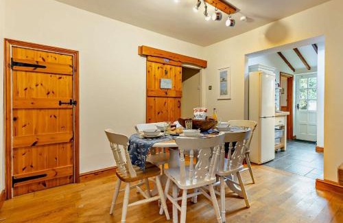 Aldborough House | 3 Bed in Aldborough 85528