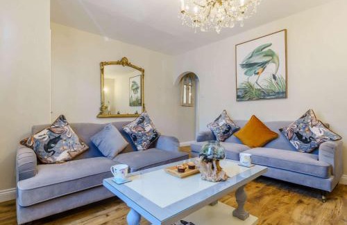 Amble House | 3 Bed in Amble 83995