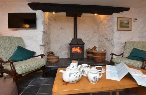 Arthog House | 3 Bed in Arthog 66579