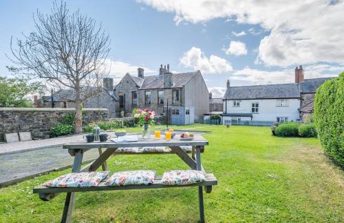 Belford House | 3 Bed in Bamburgh 90351