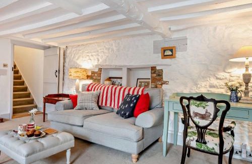 New Forest District House | 3 Bed in Beaulieu Heath NFL82