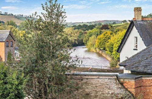 Brecon Apartment | 3 bed in Brecon BN304
