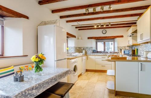 Haverfordwest House | 3 Bed in Broad Haven 78797