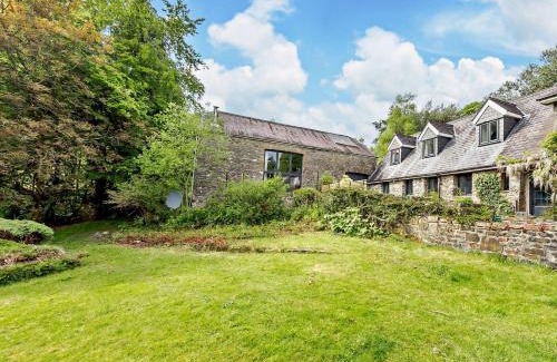 Llandovery House | 3 bed in Cilycwm BN093