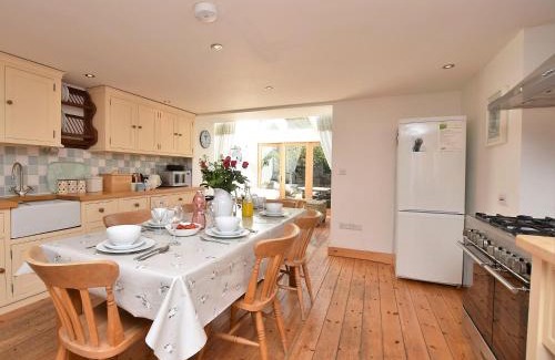 Jacobstow House | 3 Bed in Crackington Haven COHOU