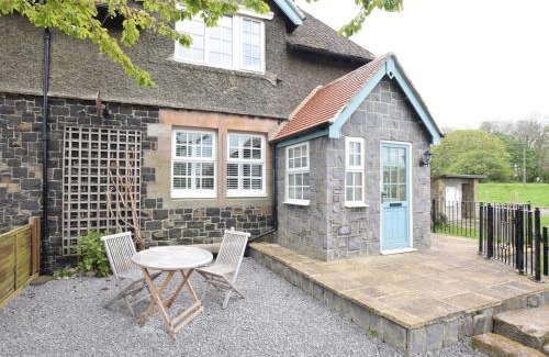 Dunstan House | 3 Bed in Craster 79436