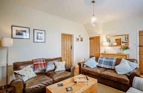 Dunstan House | 3 Bed in Craster 79436