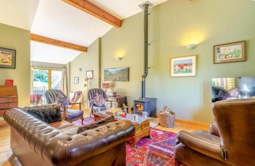 Colby House | 3 Bed in Eden Valley 93200