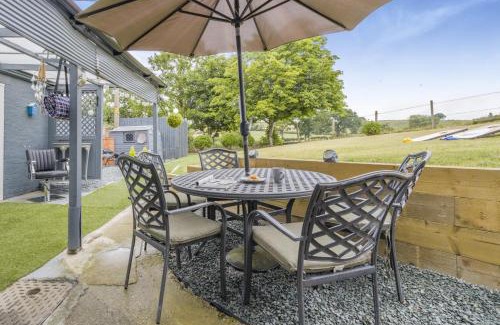 Forden House | 3 Bed in Forden oc-c30173