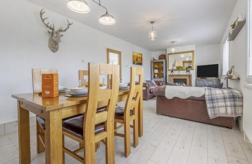 Forden House | 3 Bed in Forden oc-c30173