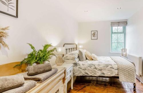 Haworth House | 3 bed in Haworth 89528