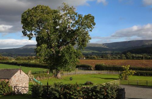 Llyswen House | 3 Bed in Hay on Wye BN370