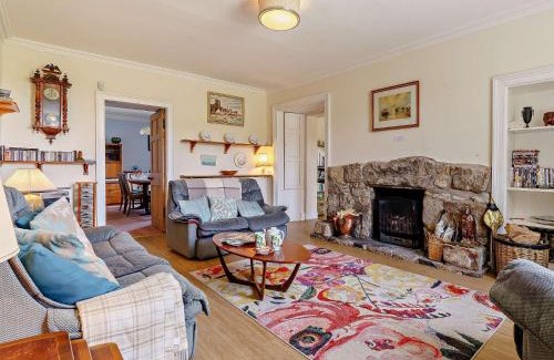 Lochgelly House | 3 Bed in Kinglassie FF224