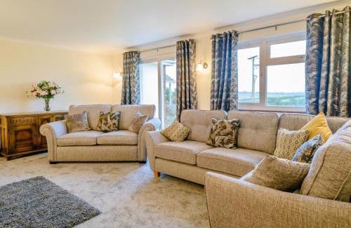Langtree House | 3 Bed in Langtree 79041