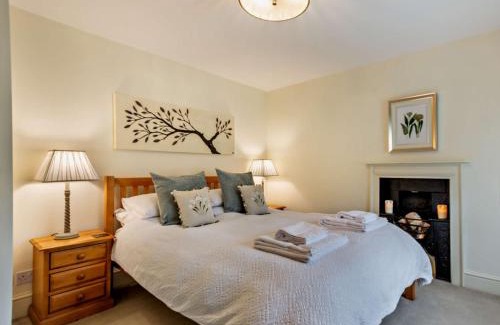 Middleham House | 3 Bed in Leyburn 78935