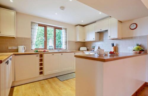 Fivelanes House | 3 Bed in Liskeard OLDOA