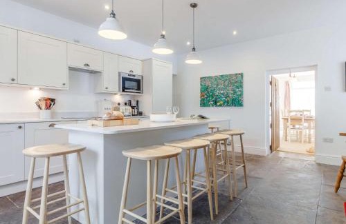 Llanfihangel Tal-y-llyn House | 3 Bed in Llangorse BN331
