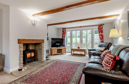 West Lulworth House | 3 Bed in Lulworth Cove DC139