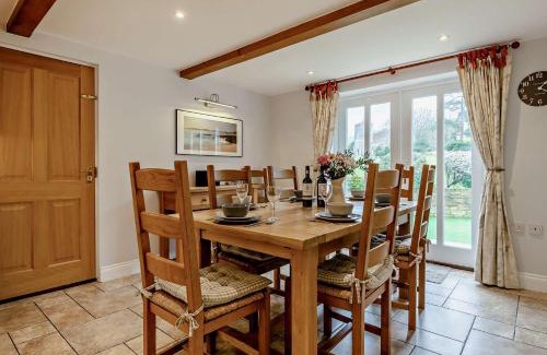 West Lulworth House | 3 Bed in Lulworth Cove DC139