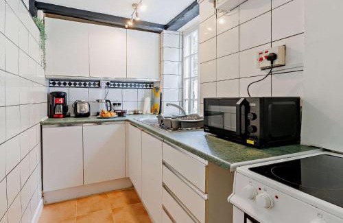 Machynlleth House | 3 Bed in Machynlleth 93083