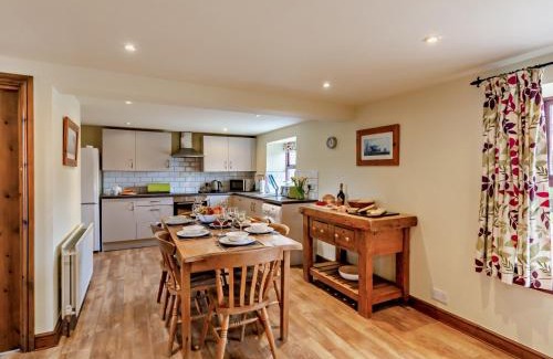 Airton House | 3 Bed in Malham 94260