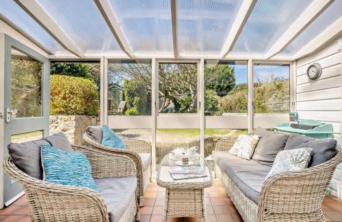 Nefyn House | 3 Bed in Nefyn 55571