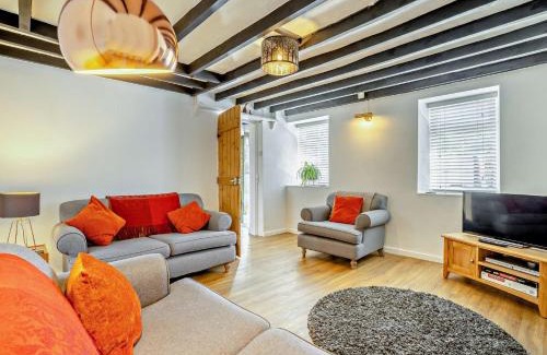 Nefyn House | 3 Bed in Nefyn 55571