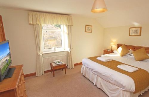 Warenford House | 3 Bed in Nr Bamburgh CN081
