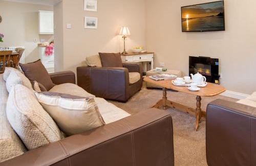Warenford House | 3 Bed in Nr Bamburgh CN084