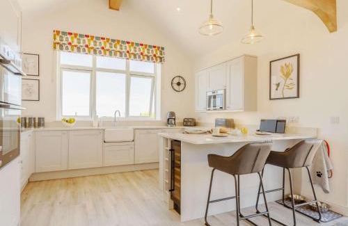 Redruth House | 3 Bed in Porthtowan 88102