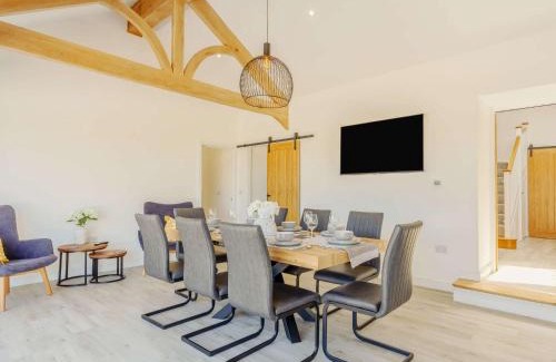 Redruth House | 3 Bed in Porthtowan 88102