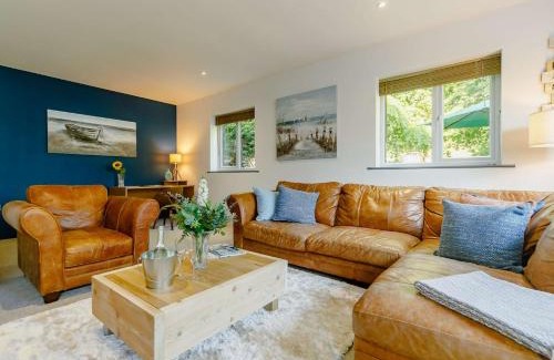 Camborne House | 3 Bed in Portreath 89492