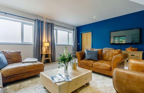 Camborne House | 3 Bed in Portreath 89492