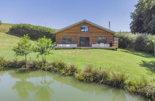 Brayford House | 3 Bed in South Molton oc-k32694