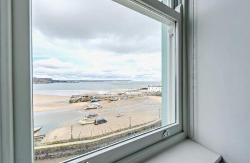 Tenby House | 3 Bed in Tenby FB161