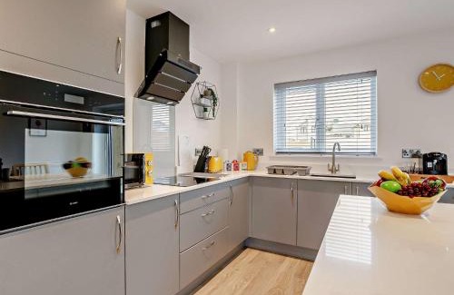 Westleigh House | 3 Bed in Westward Ho 93154