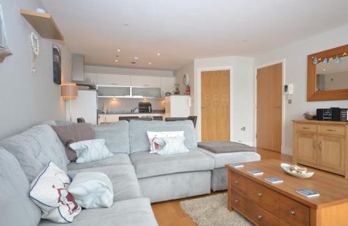 Westleigh Apartment | 3 Bed in Westward Ho 41059