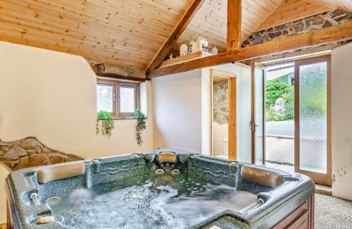 Woolfardisworthy House | 3 Bed in Woolsery LABBA