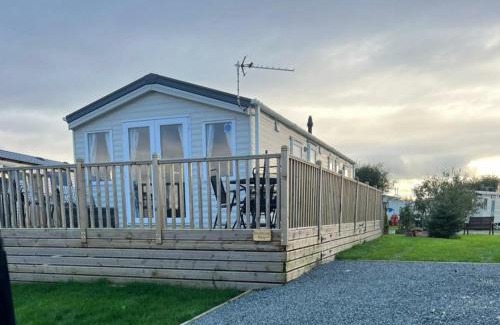 Crowle House | 3 Bed New Lodge - 7 Lakes Country Park DN17