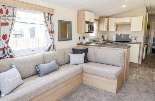 Crowle House | 3 Bed New Lodge - 7 Lakes Country Park DN17