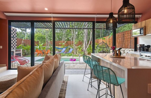 Tulum House | 3 bed penthouse w/yard/pools, rooftop, a/c, 10 minute drive to the beach