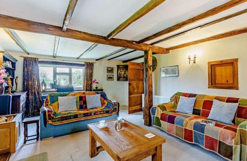 Hythe House | 3 bed property in Aldington 54088