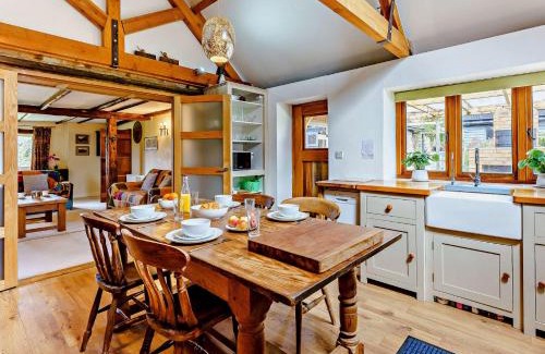 Hythe House | 3 bed property in Aldington 54088