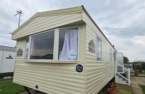 Rhyl Ski Chalet | 3 Bed Standard caravan Robinhood