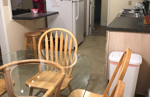 Surfside Beach Cottage | 3 Bedrm, 2 Bath, sleeps 7 -Ocean Lakes Campground-WIFI- Dog Friendly - Golf cart